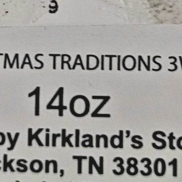 *FLASH SALE!*Nutcracker Candle with Gold Lid - Picture 4 of 4